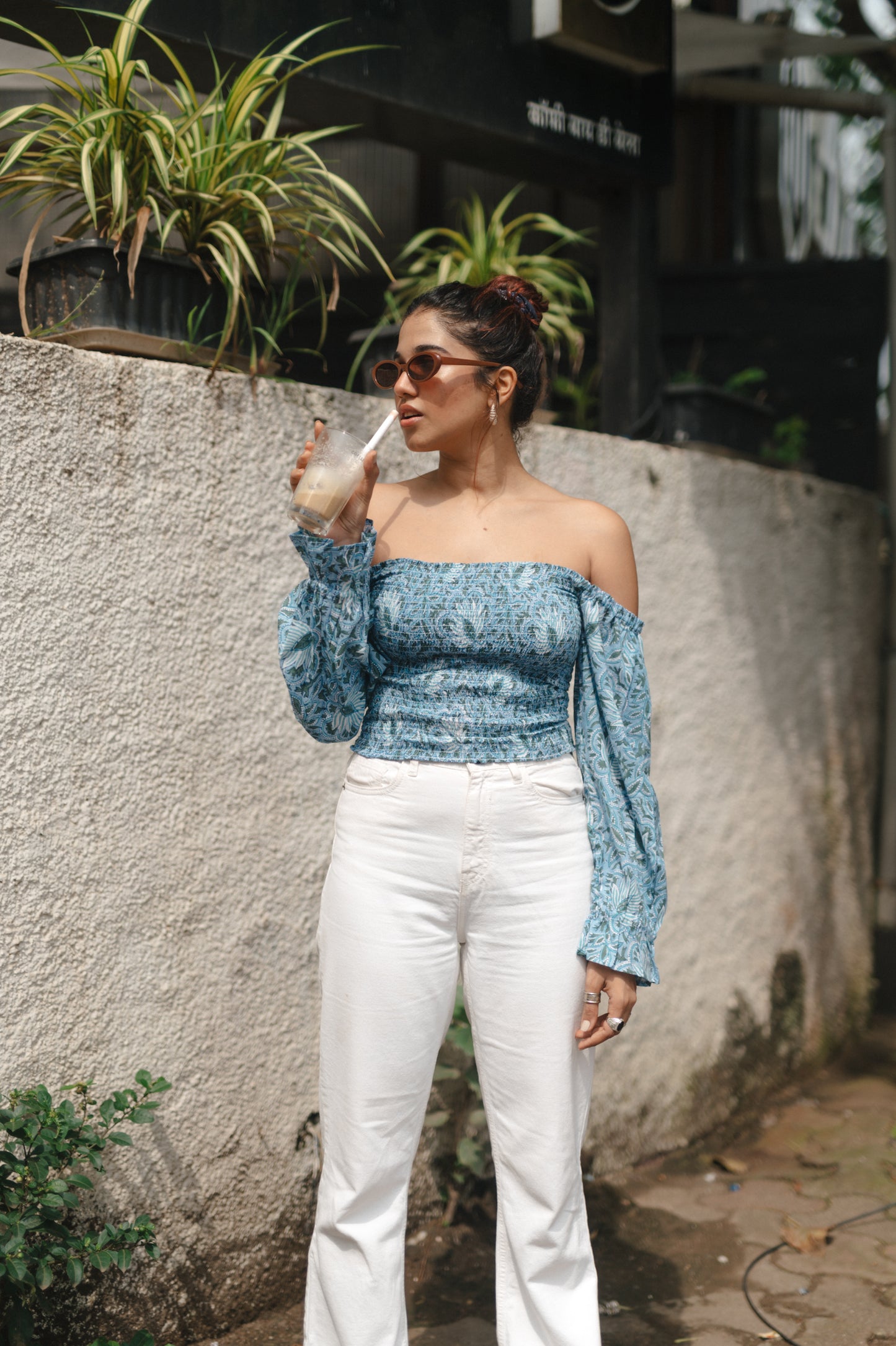 Daisy Sleeved Scrunch Top