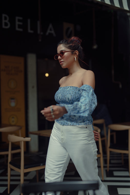 Daisy Sleeved Scrunch Top